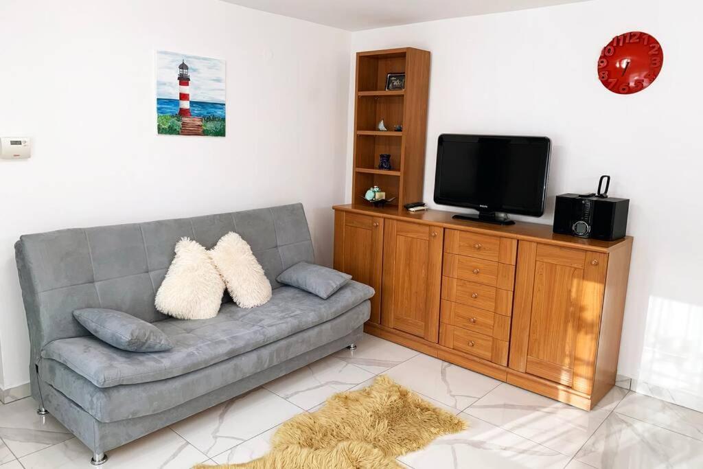 New Apartment Ema I Крк Экстерьер фото
